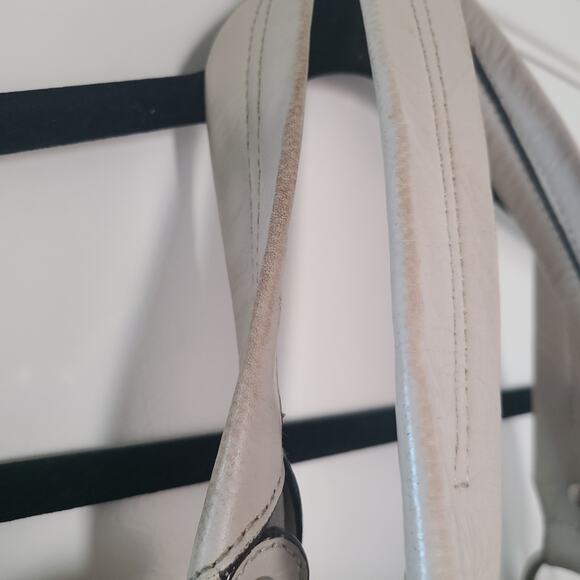 B. Makowsky Butter Soft Leather Large Tote Shoulder Bag Double Handle - Picture 15 of 16